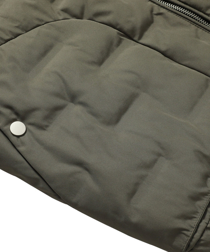 Stylish men's insulated puffer jacket in army green, great for everyday winter wear.