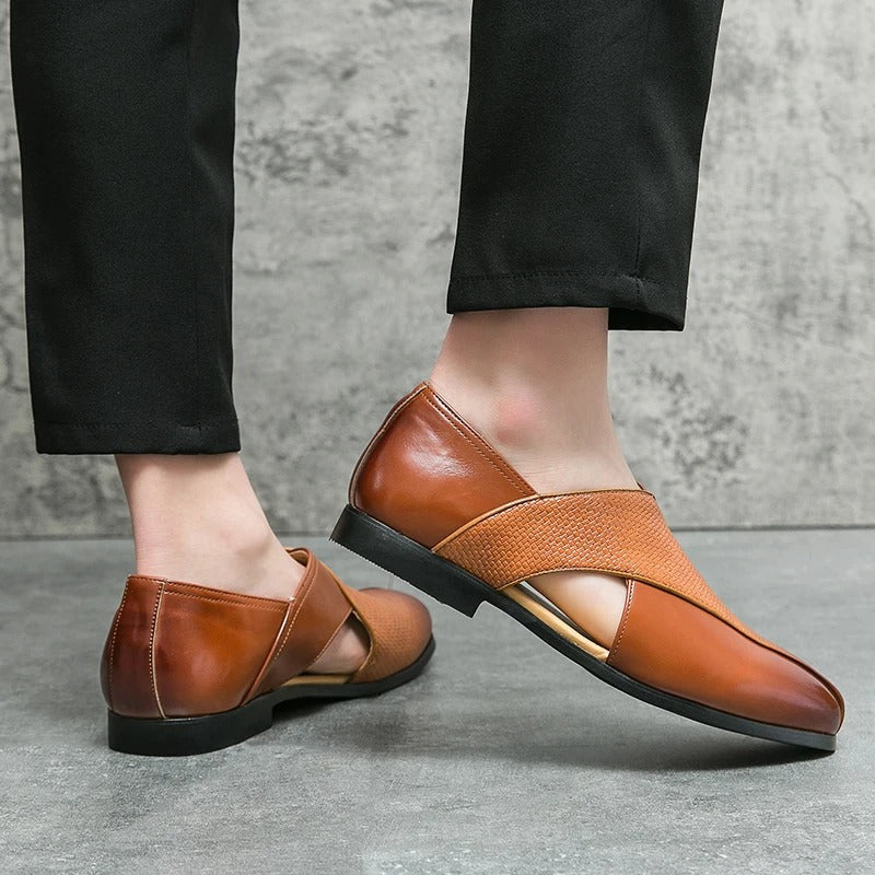 Men's comfortable slip-on woven leather loafers, ideal formal shoes for everyday and evenings