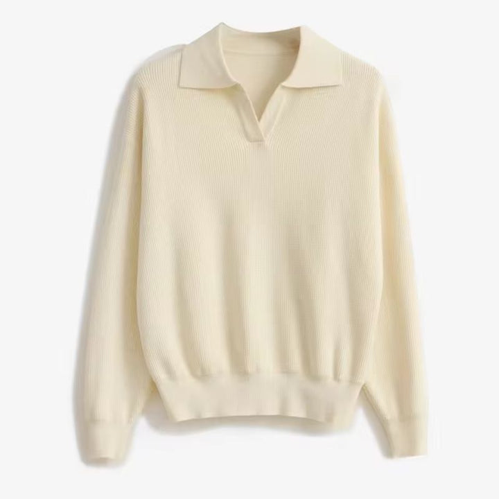 Stylish men's knit long-sleeve polo pullover sweater, ideal for versatile casual wear.
