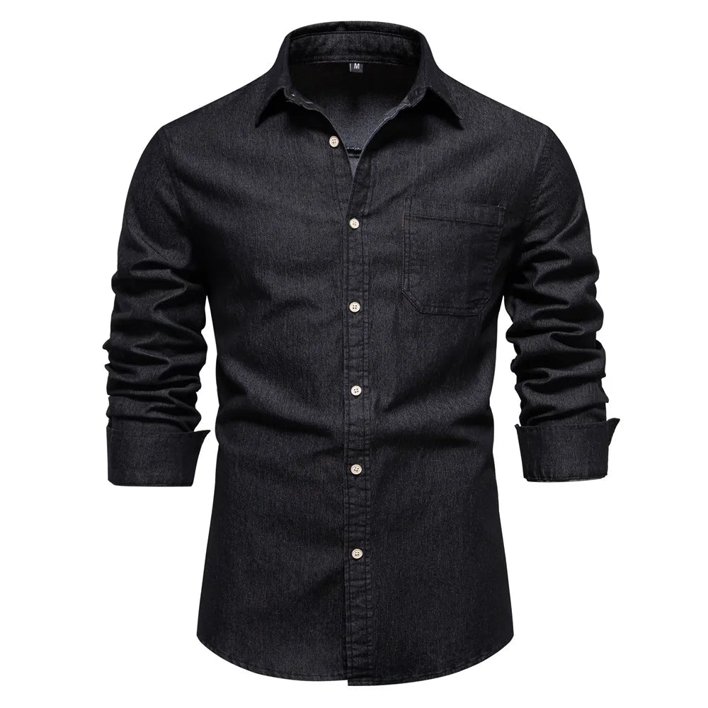 Men's stylish light blue denim shirt, button-front, ideal for everyday.