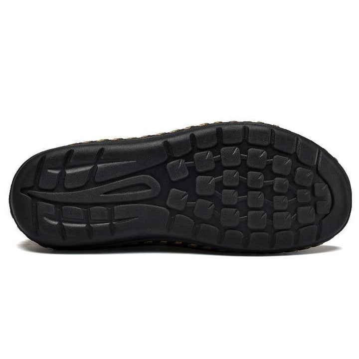 Men's black leather round toe shoes, essential for a refined business casual wardrobe