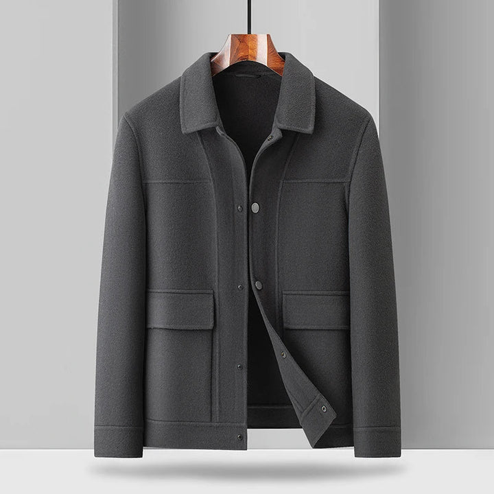 Smart casual men's wool overshirt, ideal as a sophisticated layering piece or winter coat