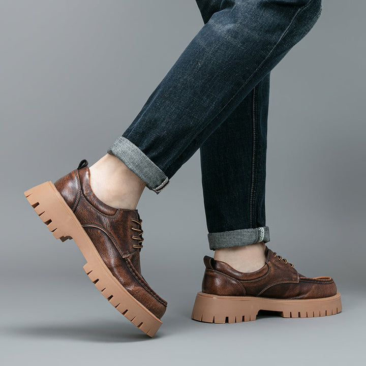 Men's grey casual boots with a slightly distressed look, perfect for a lived-in feel
