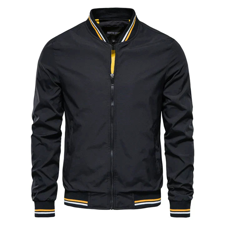 Stylish men's lightweight bomber jacket with a modern fit, perfect for casual streetwear.