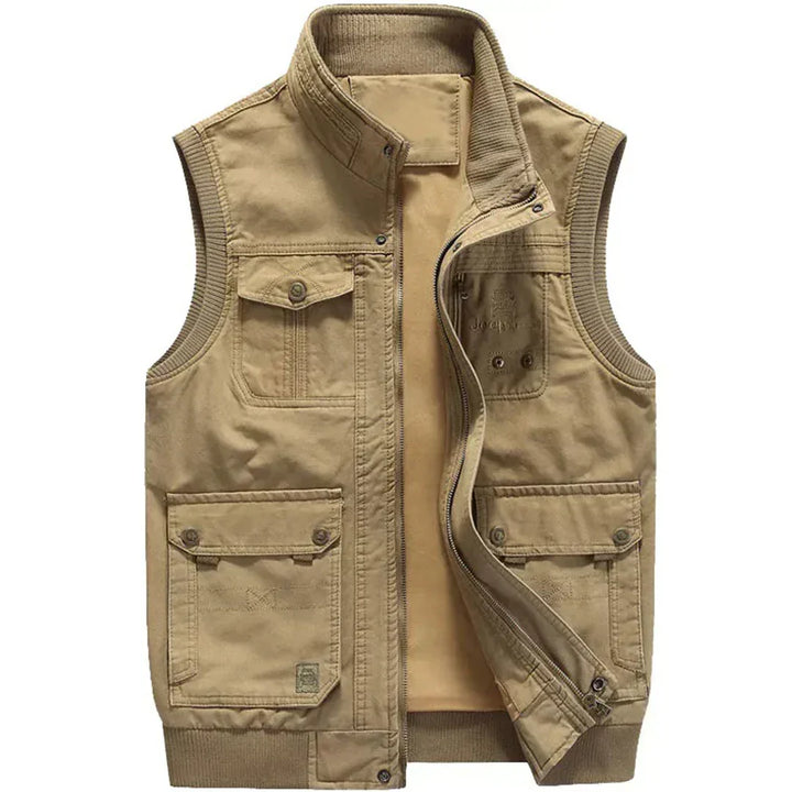 Men's multi-pocket outdoor hiking vest. Durable utility travel vest, perfect adventure gear for rugged exploration.