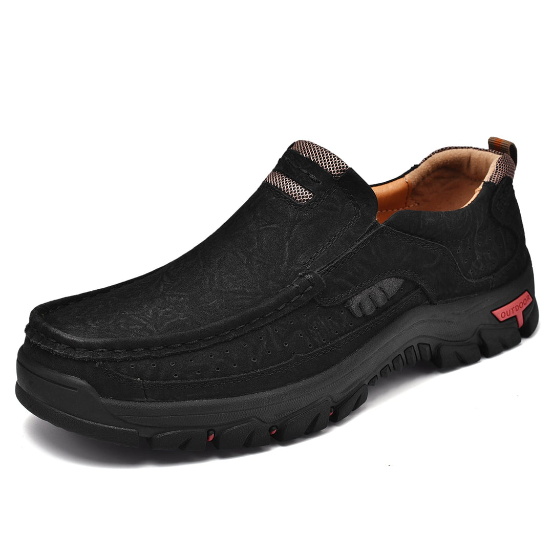 Black orthopedic men's boots, comfortable for all seasons, versatile and posture-correcting.