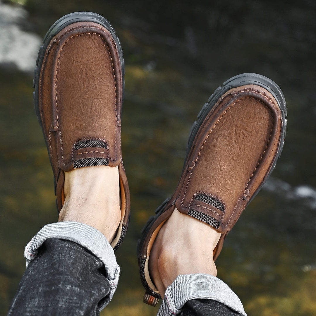 Khaki orthopedic men's boots, comfortable, with attention to detail in their orthopedic design.