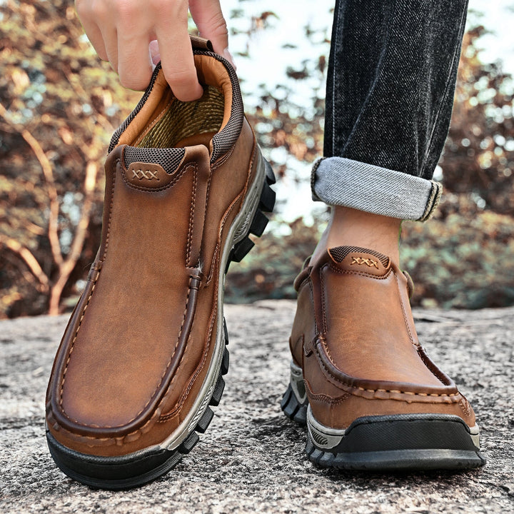 Orthopedic transition boots for men, focus on comfort, foot health, and supportive design