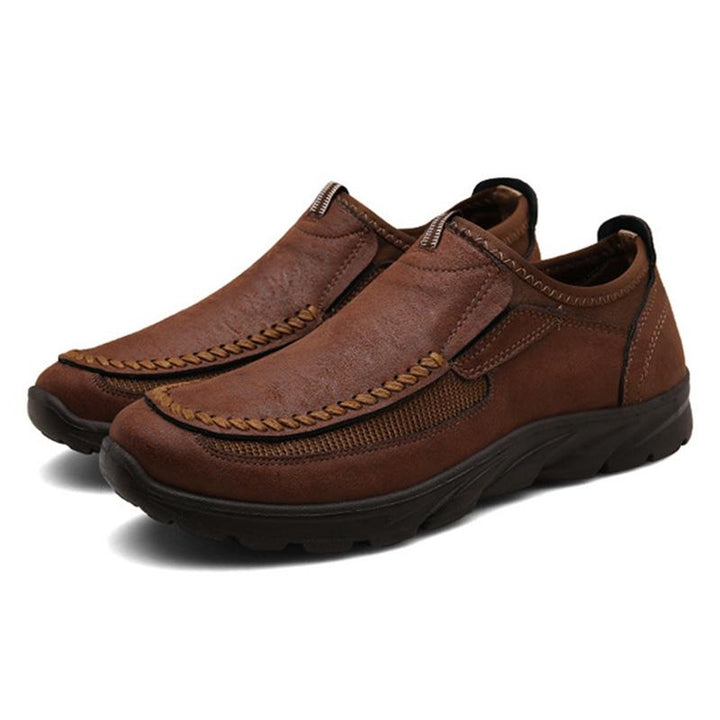 High-quality men's orthopedic shoes in a classic leather style