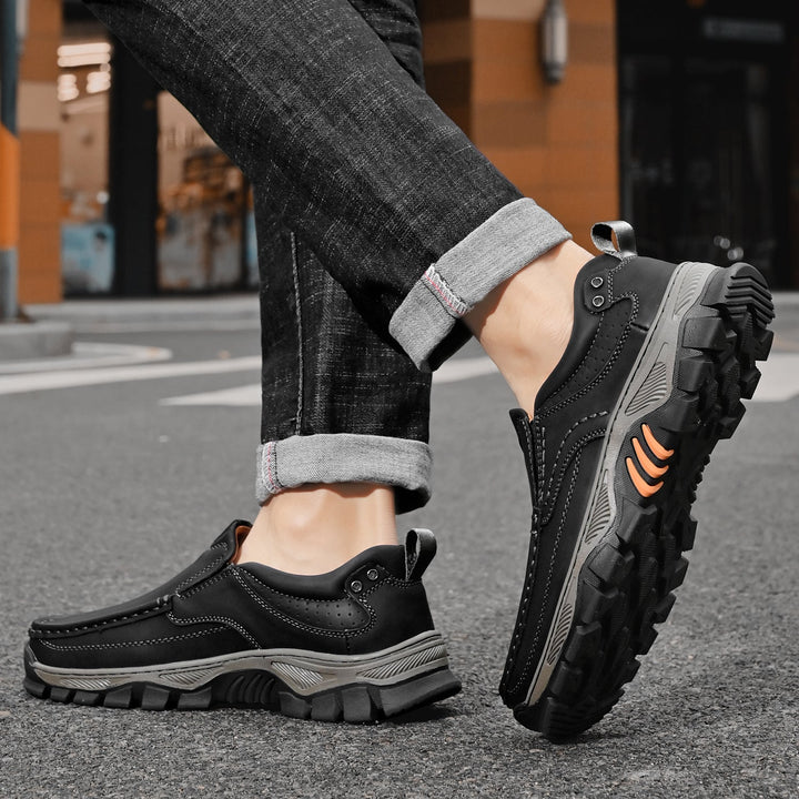 Men's orthopedic boots, black, comfortable and breathable, designed for excellent posture support