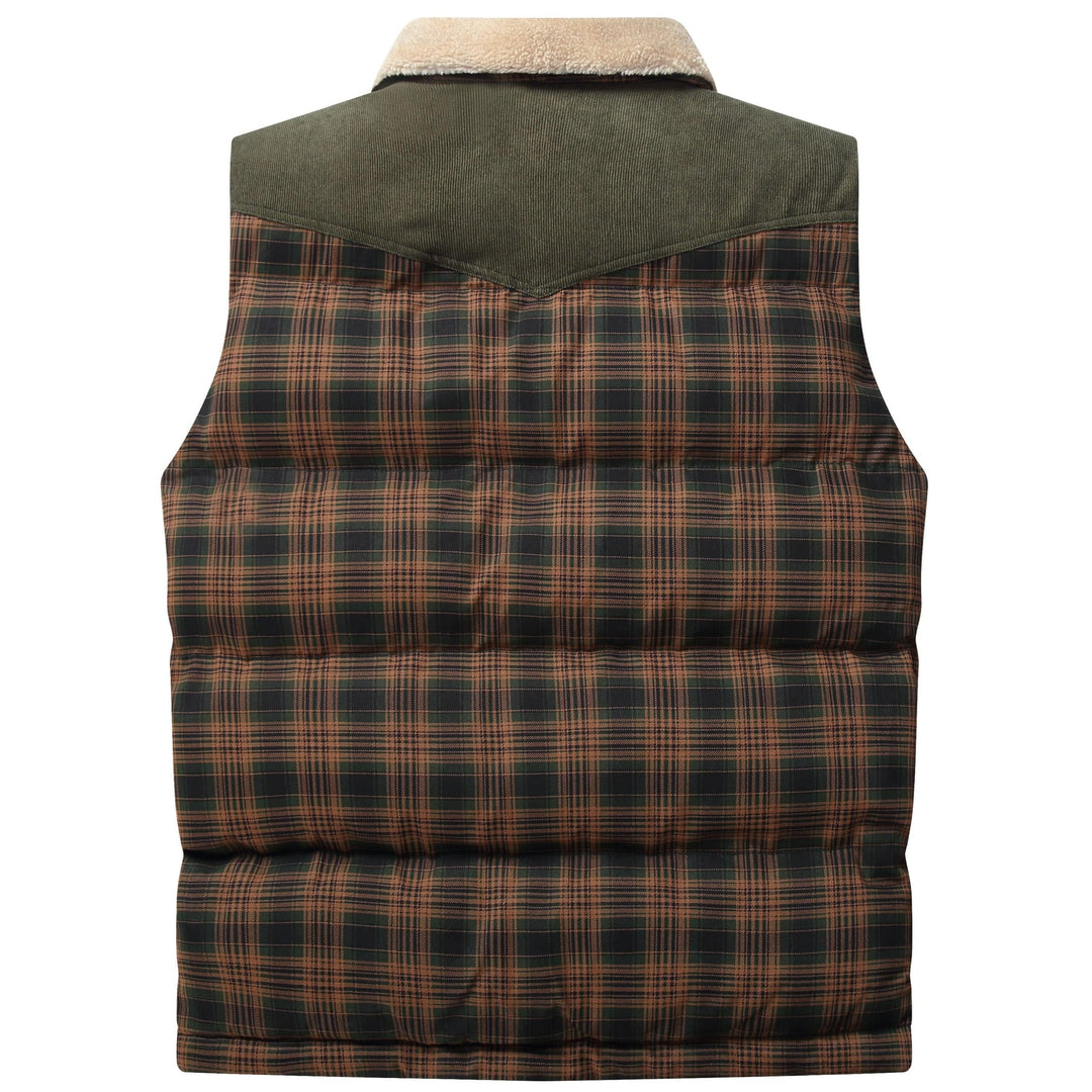 Men's casual vest in a neutral color, versatile outdoor adventure apparel