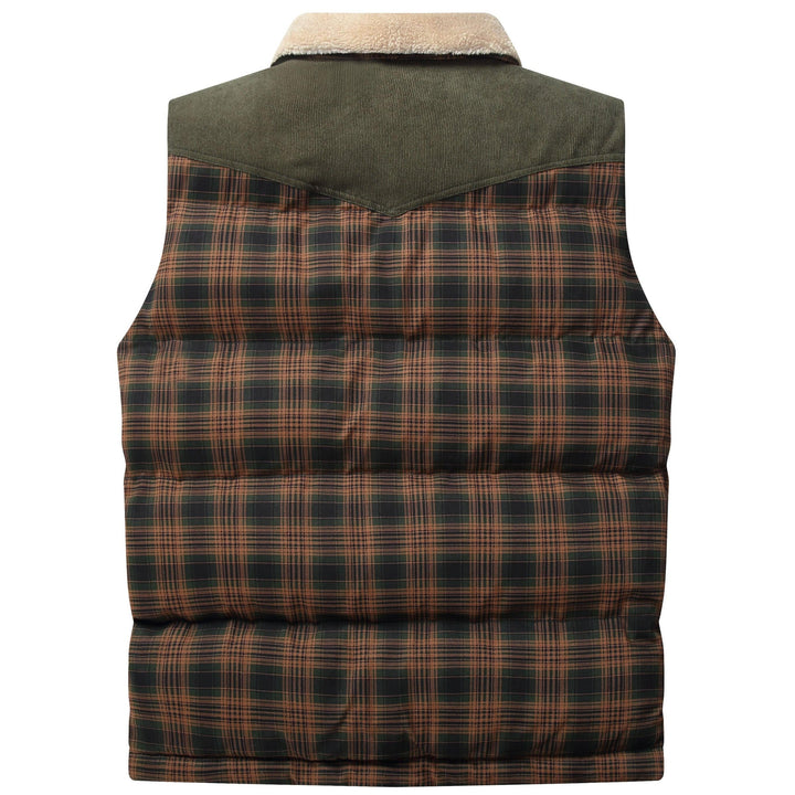 Men's casual vest in a neutral color, versatile outdoor adventure apparel