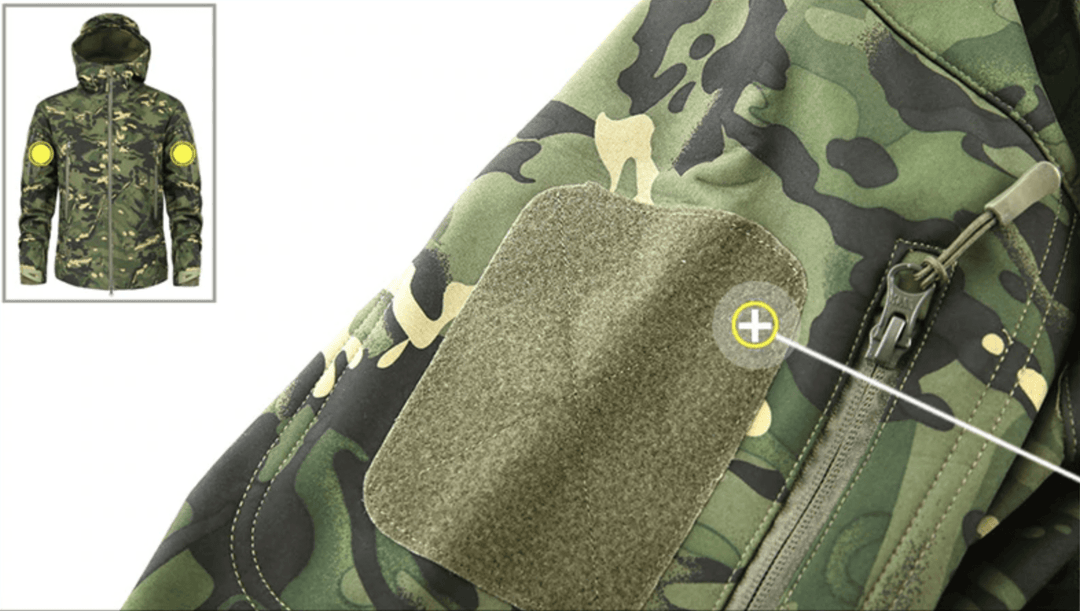 Men's waterproof camouflage jacket, suitable for hiking, trekking, or general outdoor activities