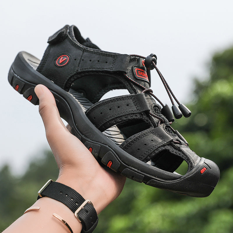 Stylish and practical men's sandals, ideal for combining comfort with a casual look