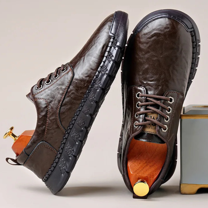 Stylish men's black leather hybrid dress shoes, perfect for professional and formal wear.