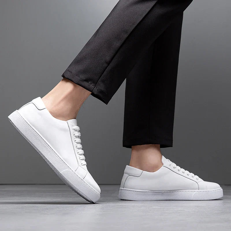 Men's gray leather casual sneakers, a stylish & versatile addition to any wardrobe