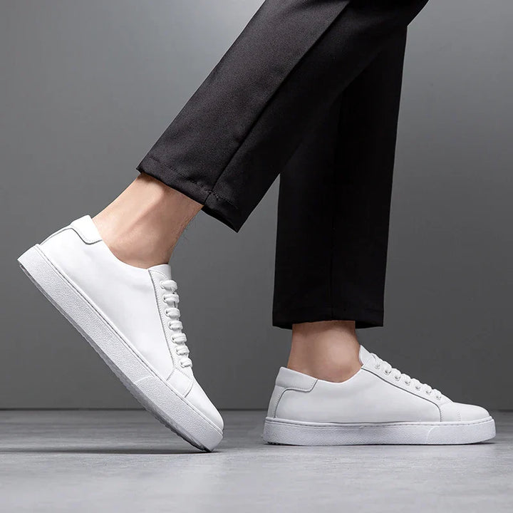 Men's gray leather casual sneakers, a stylish & versatile addition to any wardrobe