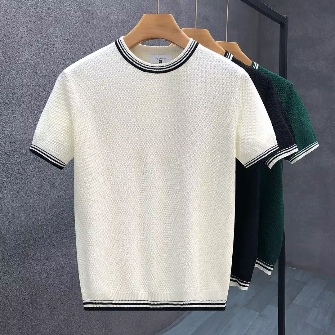 Soft men's cotton crewneck sweatshirt with premium knit fabric, ideal for everyday casual wear and layered looks.