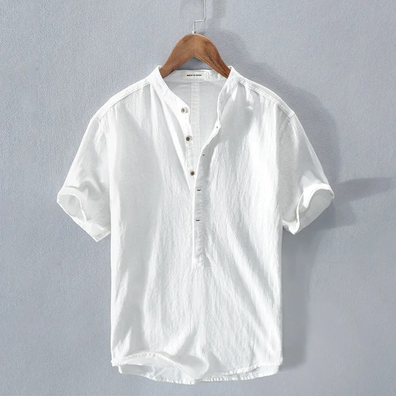 Stylish men's linen blend short sleeve shirt, suitable for beach outings and relaxed summer days.
