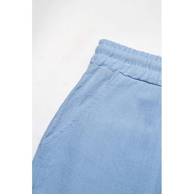 Casual men's relaxed fit Bermuda cargo shorts, knee-length, perfect summer utility shorts with adjustable drawstring.