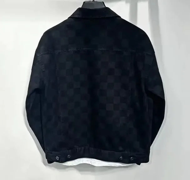 Stylish men's denim jacket with a checkered pattern, offering a casual and comfortable relaxed fit.