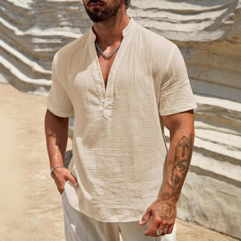 Casual men's summer polo shirt, relaxed fit, made from a soft cotton blend