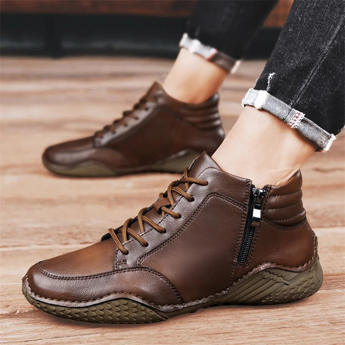 Rover men's ankle boots featuring rich full-grain leather, cushioned interior, and a side zipper.