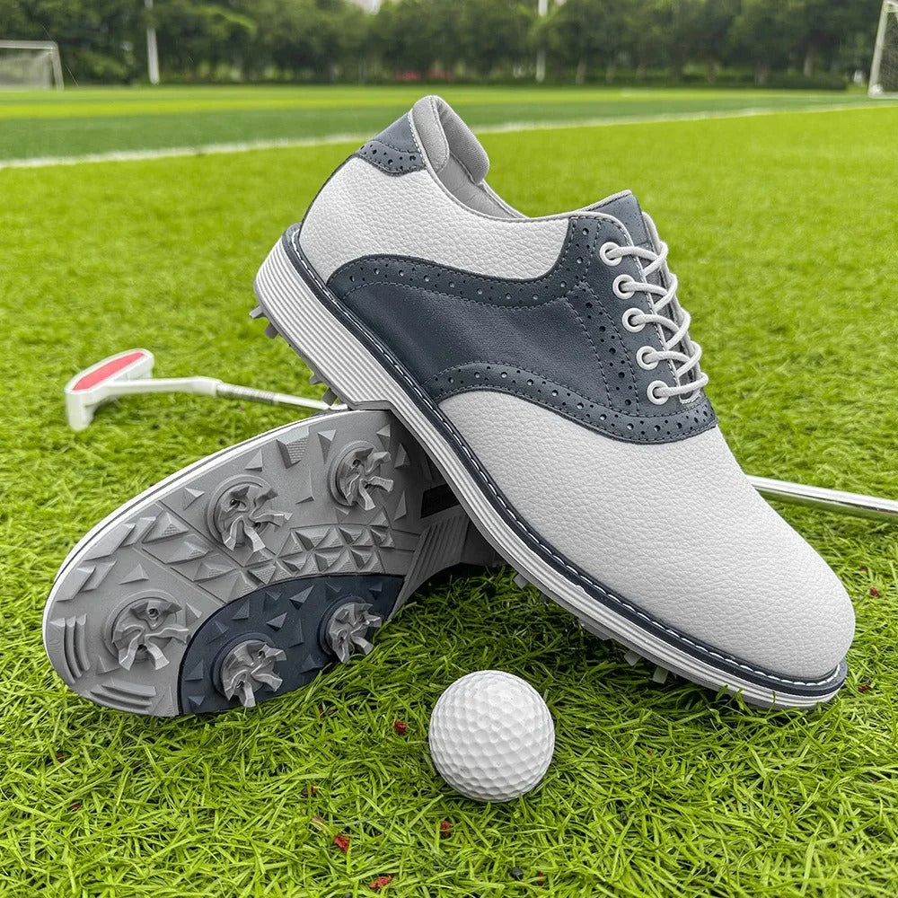 Classic Men's Spiked Golf Brogue Shoes, a timeless choice for golf enthusiasts