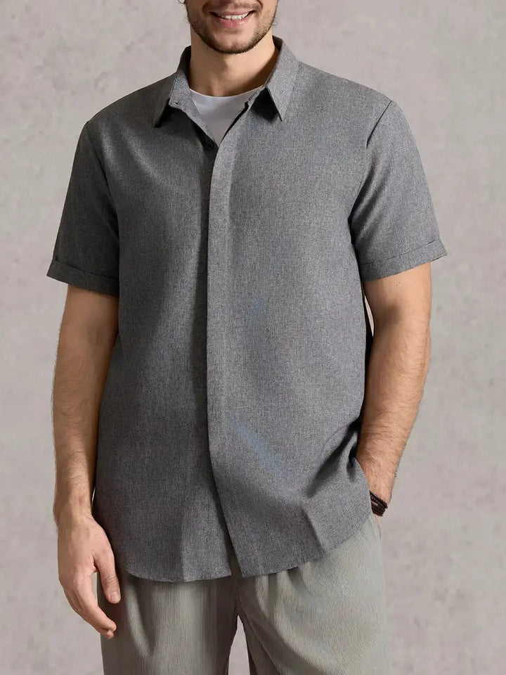 Men's fashion: textured casual button down shirt, short sleeve, for summer.