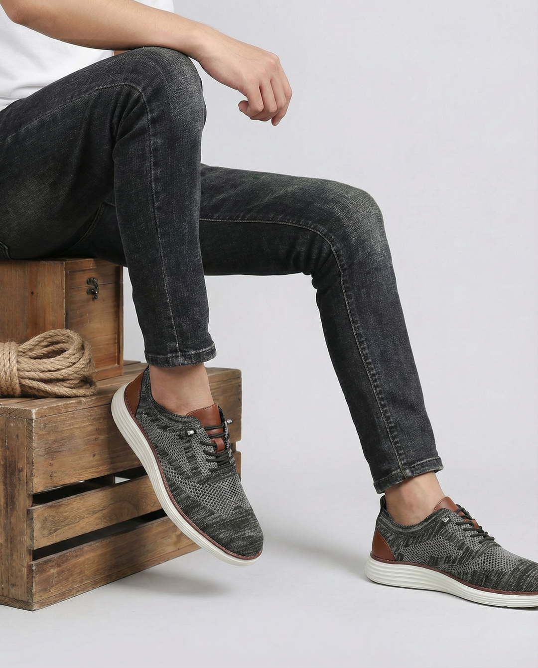 Side view of men's urban knit comfort shoes, ideal for casual wear and daily walking.