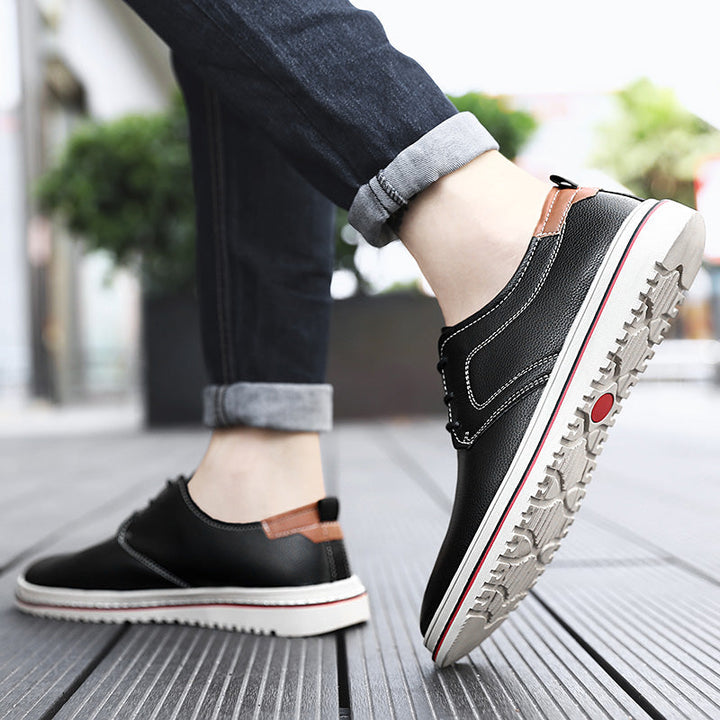 Men's urban style loafers, navy, with expressive laces, suitable for various outfits