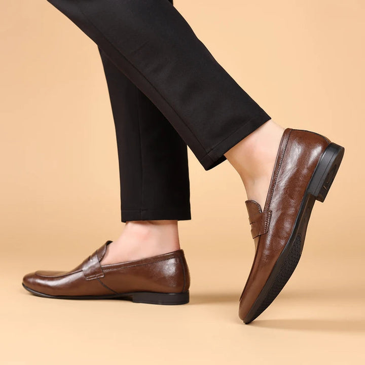 Sophisticated Verona men's leather loafers, combining comfort with formal appeal