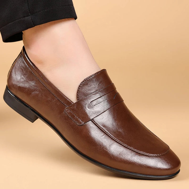 Classic Italian-inspired Verona men's leather loafers, embodying elegant men's fashion