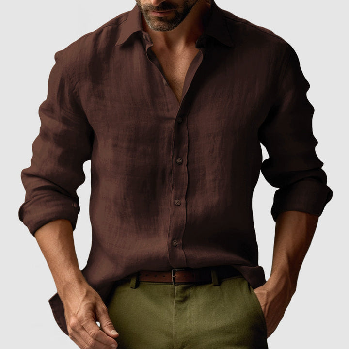 Men's vintage button-up shirt, a stylish long-sleeve top for smart-casual autumn outfits & everyday comfort.