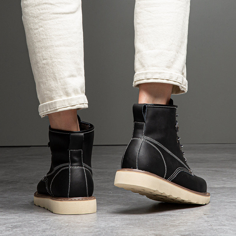 Casual men's chukka boots, providing a perfect balance of style, comfort, and waterproof features