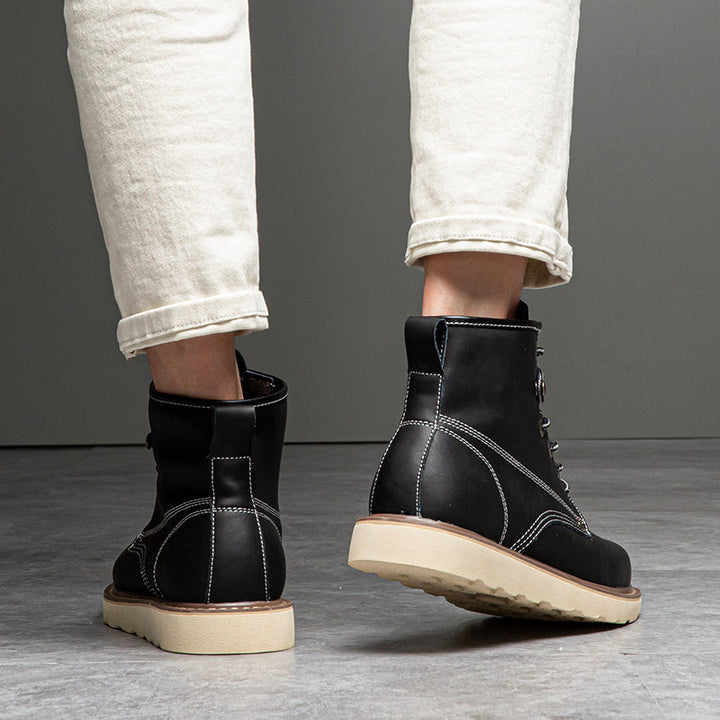 Casual men's chukka boots, providing a perfect balance of style, comfort, and waterproof features