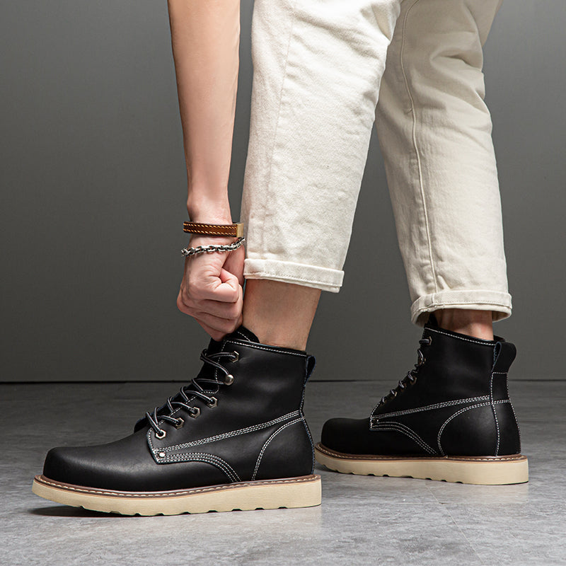 Men's outdoor lifestyle chukka boots, ideal for men who value both function and fashion
