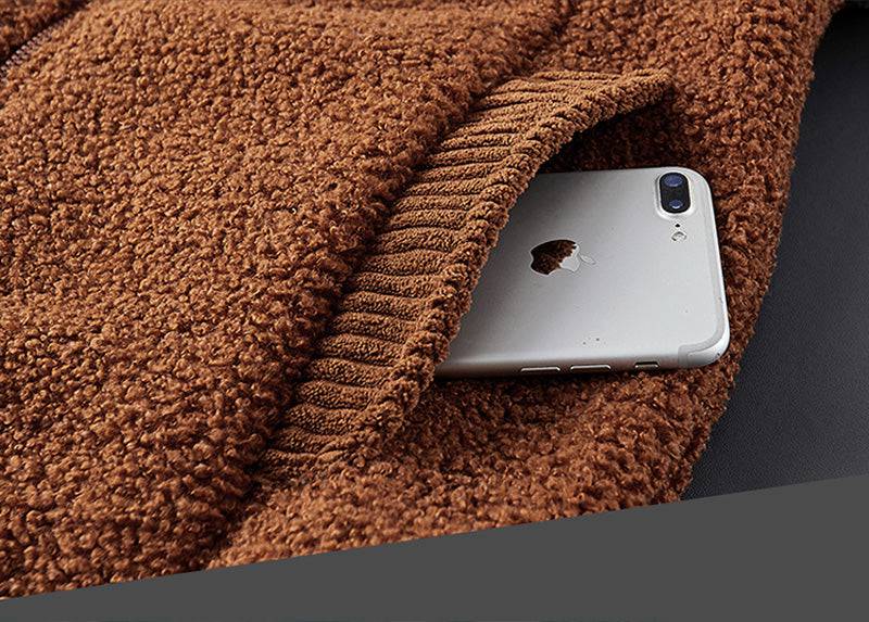 Warm men's fleece jacket with a hood, designed for ultimate comfort and winter protection