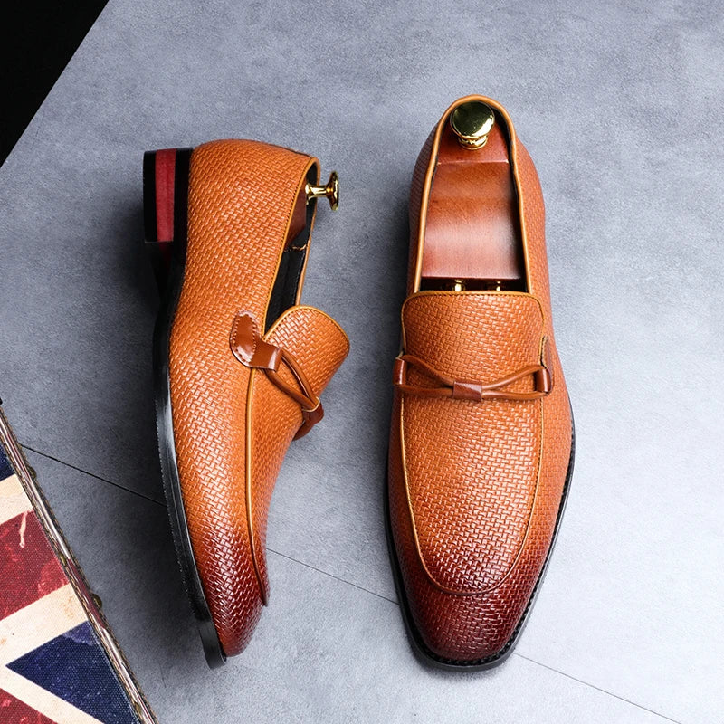 Stylish men's woven oxford loafers, offering a blend of classic style and modern comfort