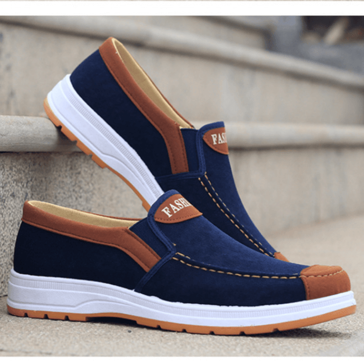 Lightweight men's Matteo slip-on canvas shoes, perfect for comfortable summer casual wear.