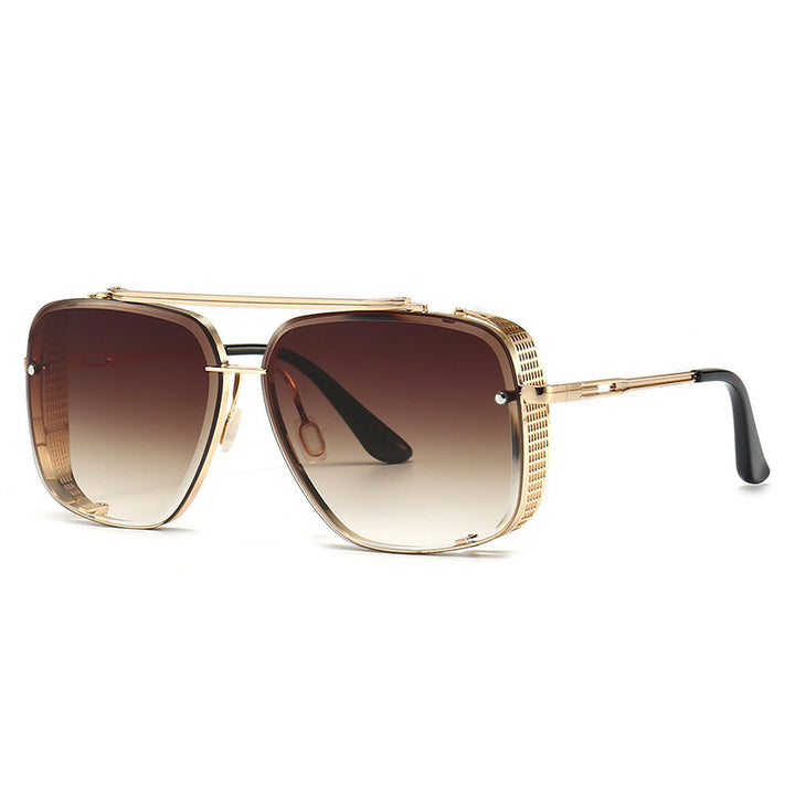 Fashionable aviator sunglasses for men and women, featuring protective UV400 lenses and a contemporary design.