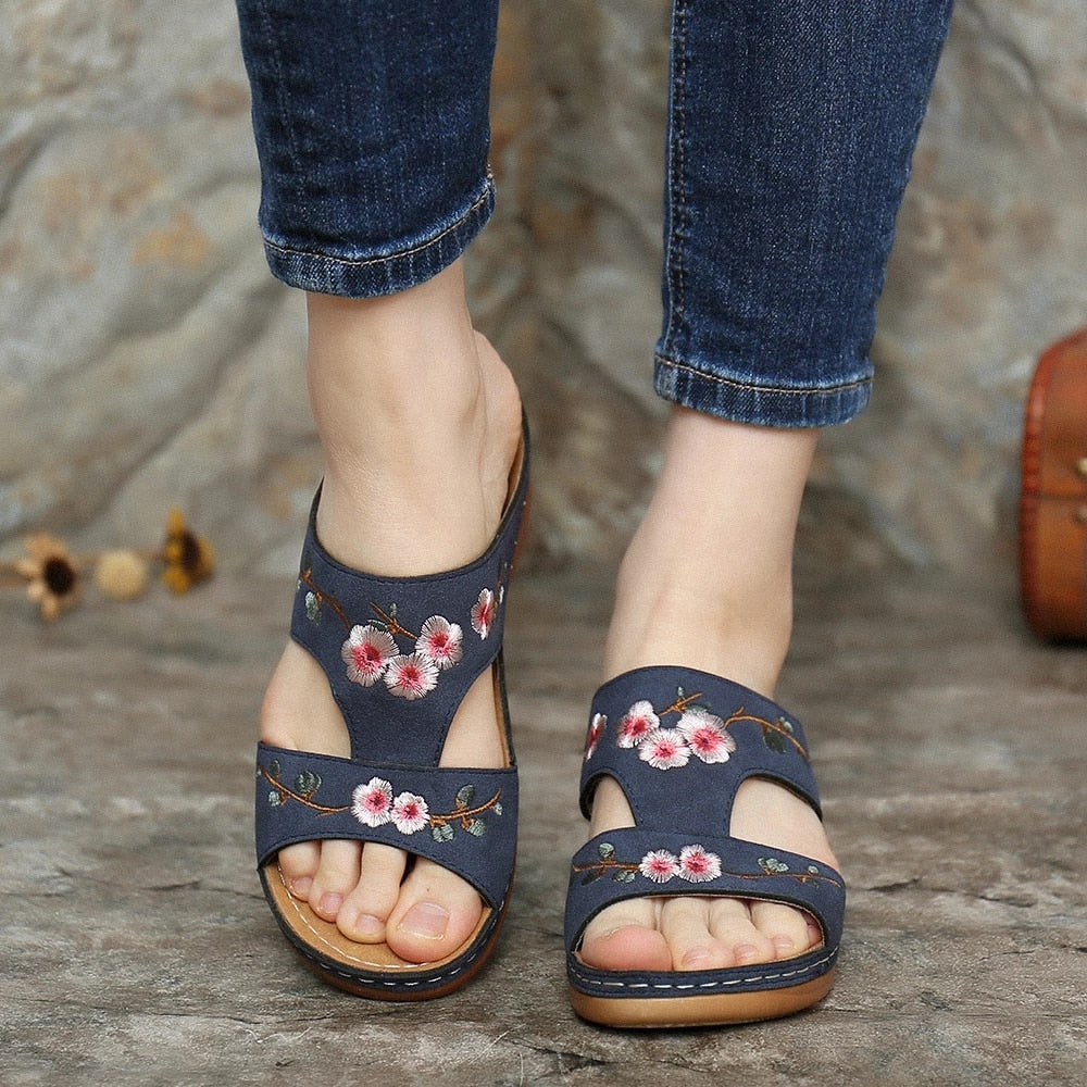 Elegant women's Florina floral sandals, podiatrist-recommended for orthopedic comfort & posture.