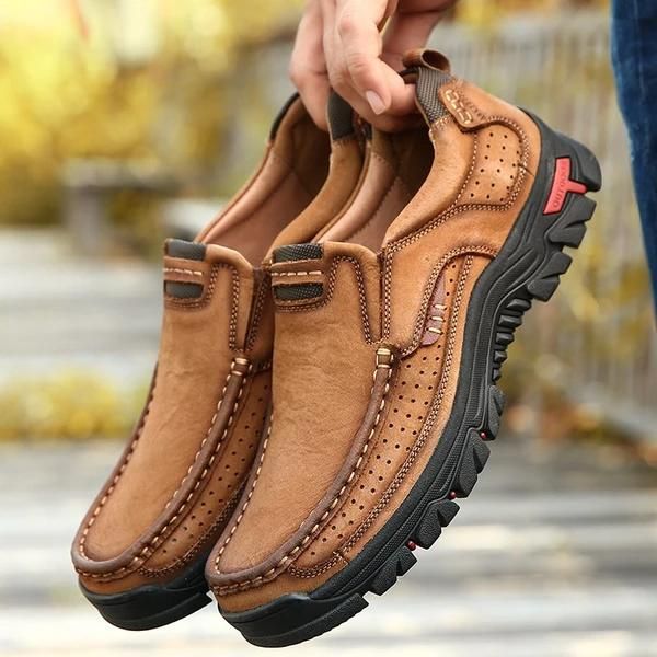 Men's orthopedic walking shoes for arch support & long hikes, ideal for outdoor comfort.