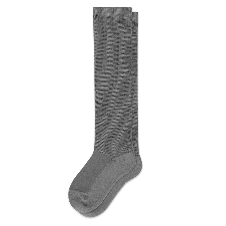 Pair of gray unisex comfort circulation socks, ideal for everyday wear and support