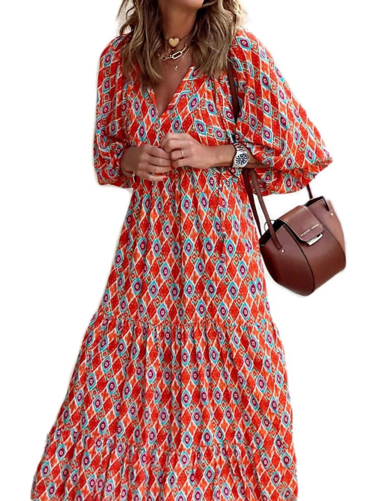 Flattering waistband maxi dress for women, with an elegant print and flowy silhouette.
