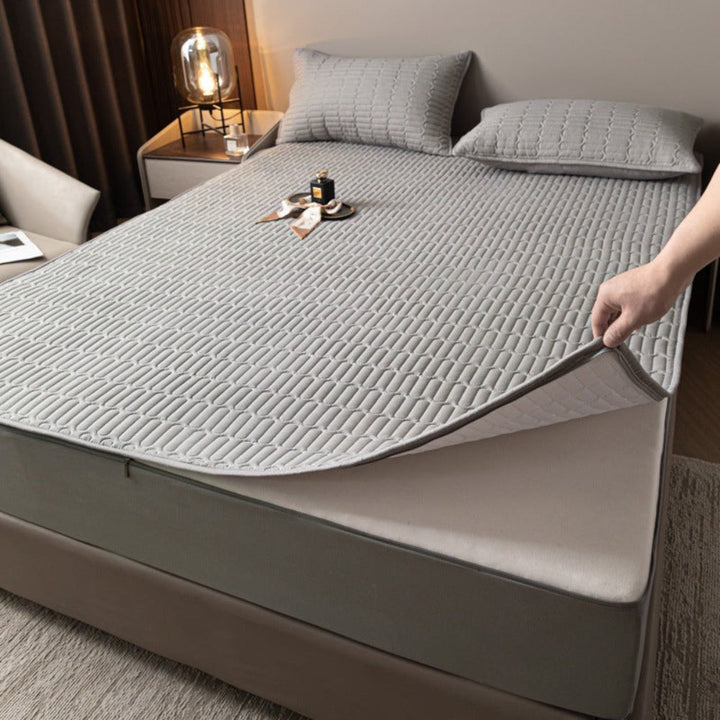 Soft soy fiber waterproof mattress protector, antibacterial & pet friendly. Full enclosure for deep pocket mattresses.