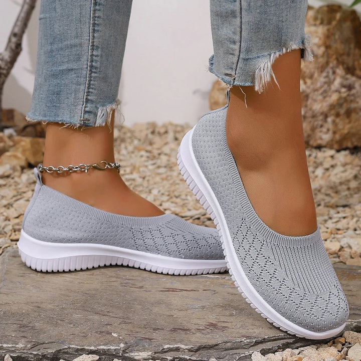 Stylish women's slip-on shoes, perfect for comfortable, easy everyday wear. Versatile casual footwear with closed toe.