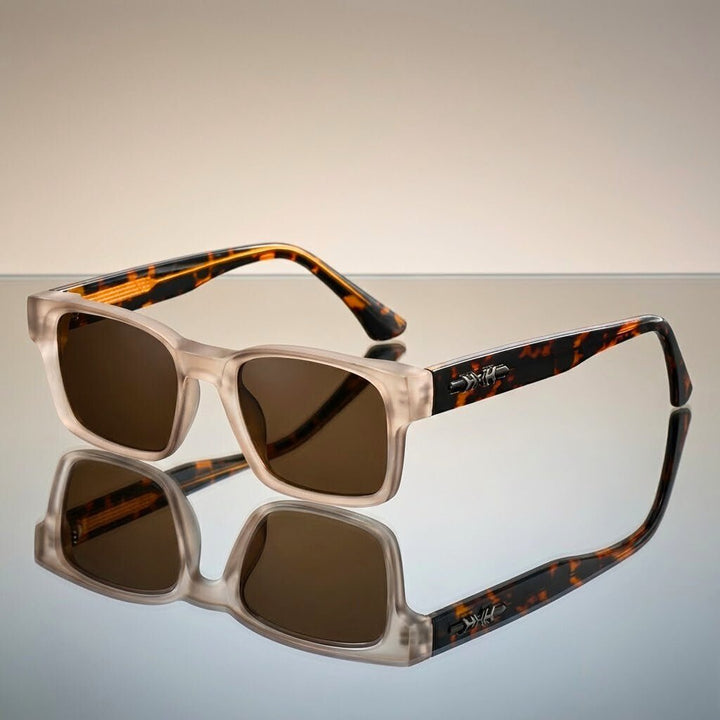 Lightweight acetate unisex square sunglasses, ensuring comfort and comprehensive UV400 eye protection.