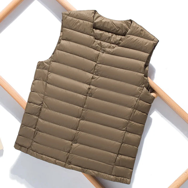 Premium men's down vest, an essential ultralight sleeveless jacket for ultimate comfort.