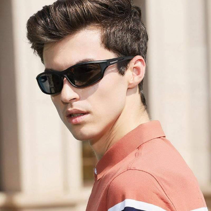 Stylish men's ultralight polarized sunglasses, ideal for outdoor activities, fashion eyewear with UV400.